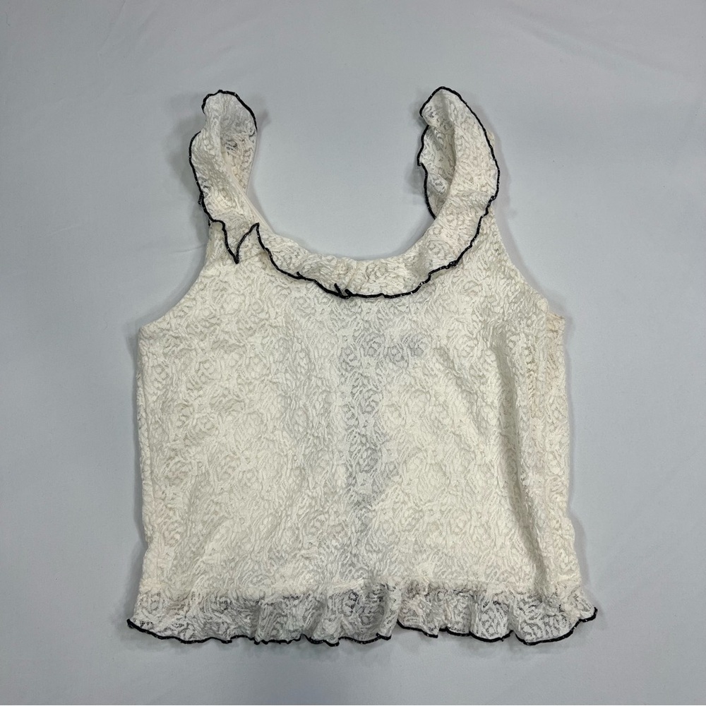 Elegant Cream Lace Crop Top with Black Trim - Picture 3 of 5